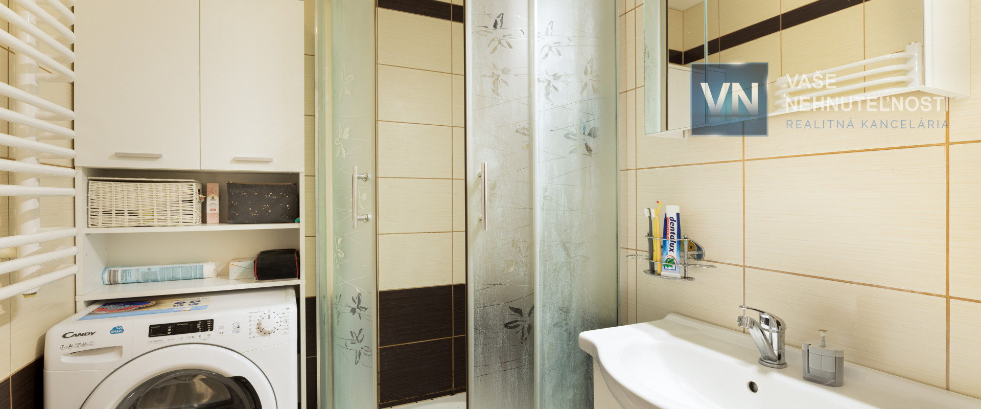 Rezervované! Na predaj 3 izbový byt s loggiou, 72 m2, Sekčov - "stará" časť