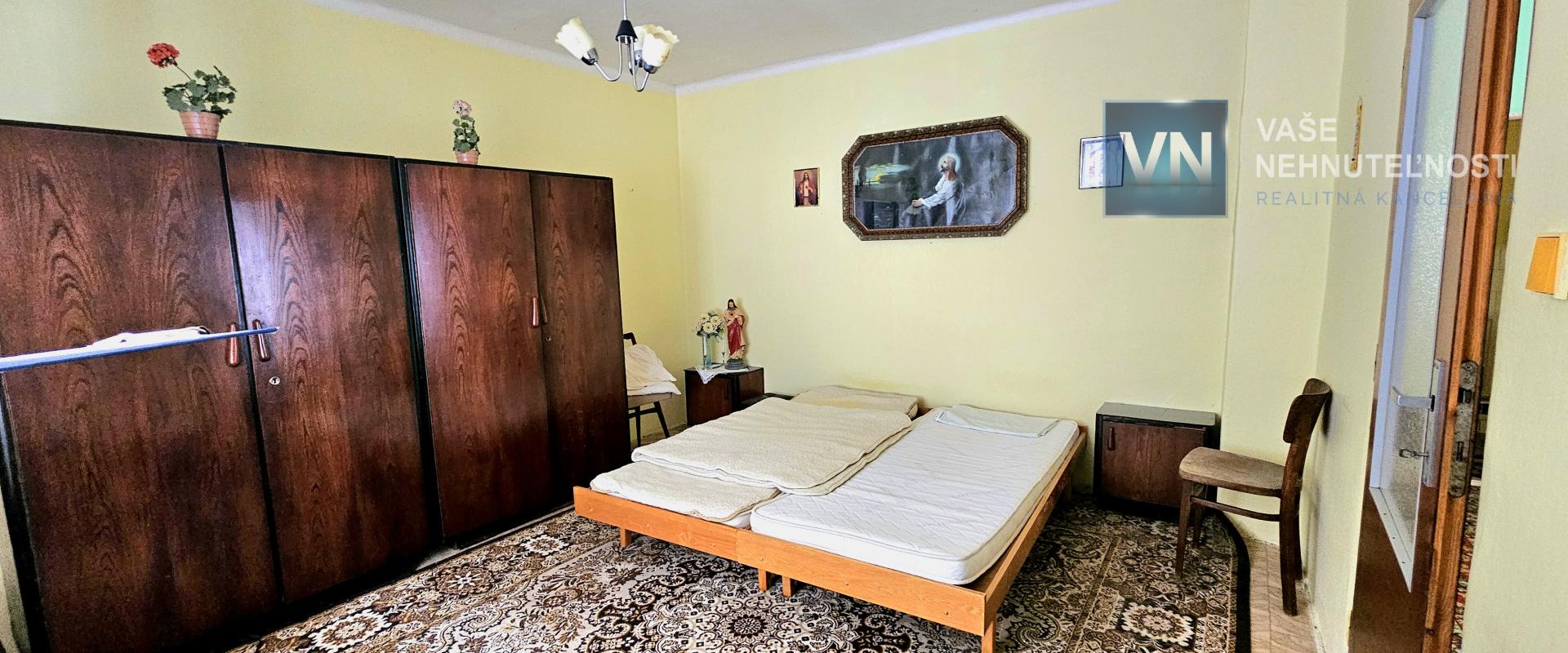 NA PREDAJ  rodinný dom v obci Petrovany