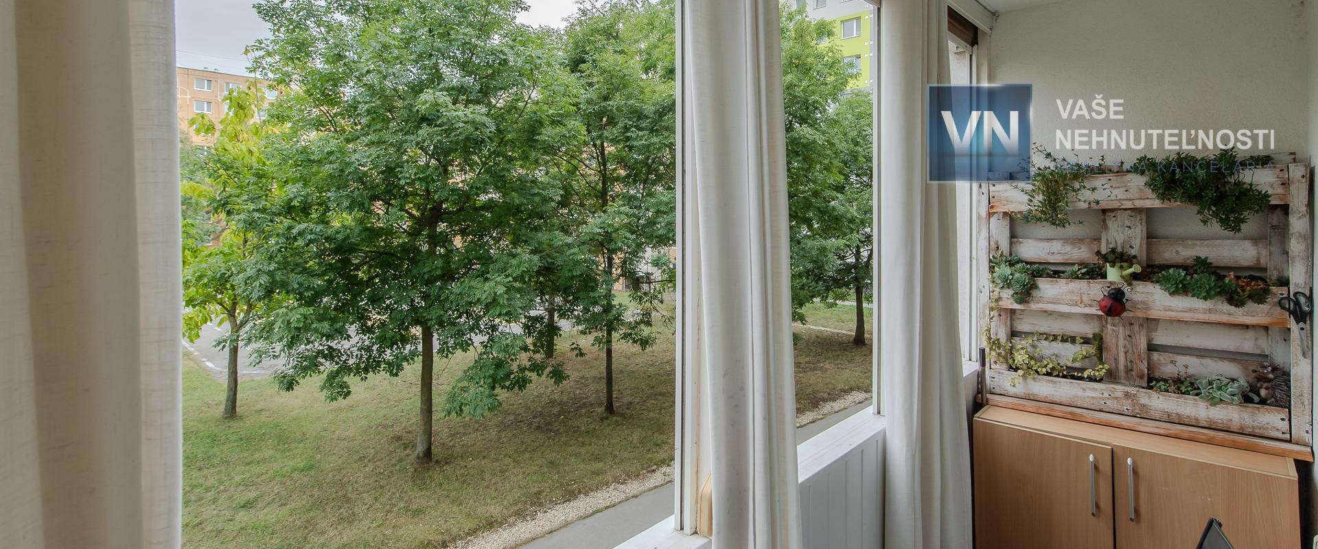 ZNÍŽENÁ CENA : PREDAJ 4 IZBOVÝ BYT NA PEKINSKEJ ULICI, ŤAHANOVCE