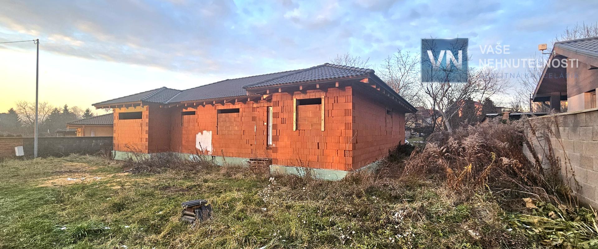 Prešov - Solivar 5 izbový rodinný dom s garážou v štádiu hrubej stavby