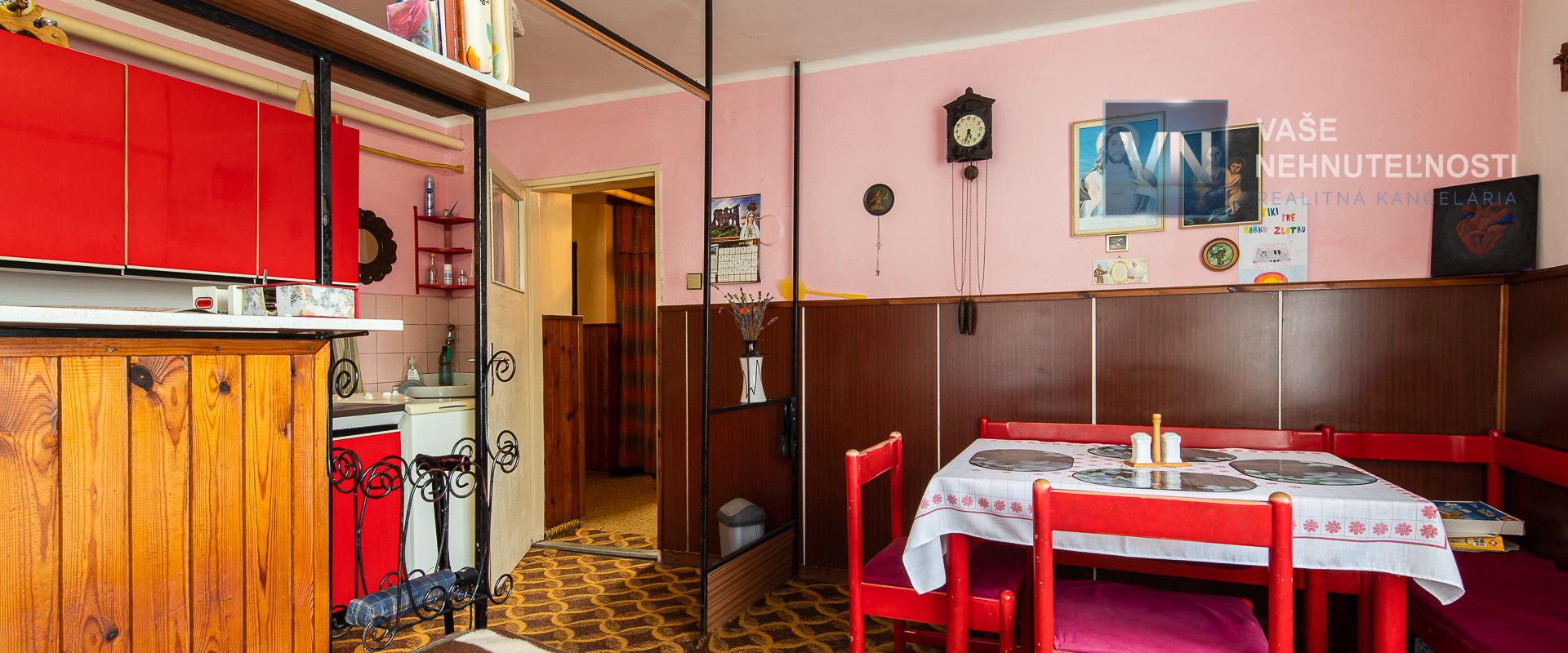 ZNÍŽENÁ CENA !!! RODINNÝ DOM V PREŠOVE S VEĽKÝM POZEMKOM