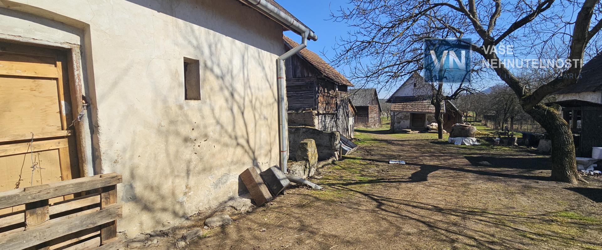 Starší rodinný dom s väčším pozemkom, 1487 m2, Záhradné