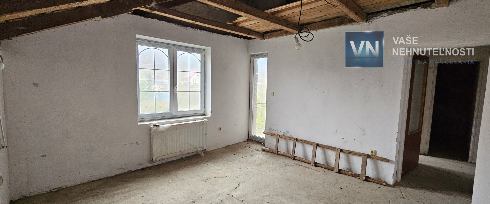 Väčší rodinný dom s pozemkom 2139 m2, Lopúchov