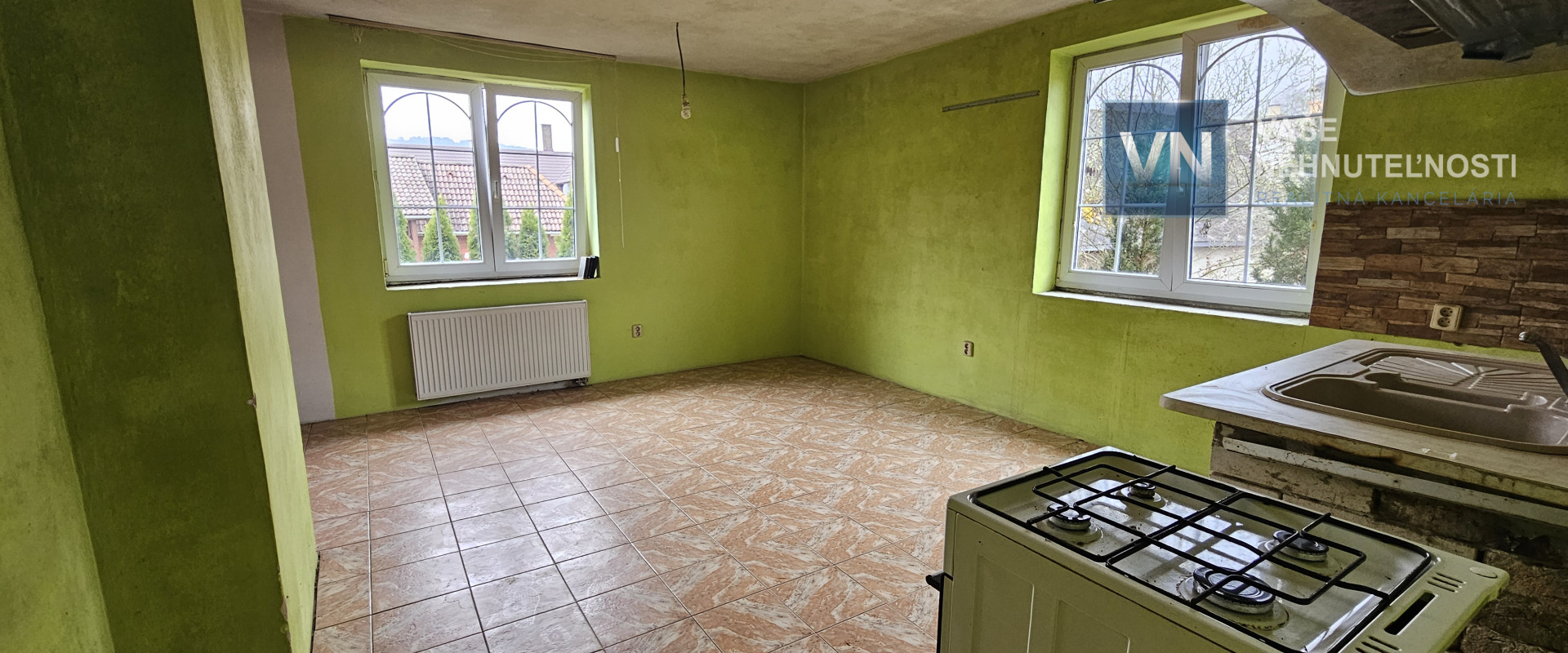 Väčší rodinný dom s pozemkom 2139 m2, Lopúchov