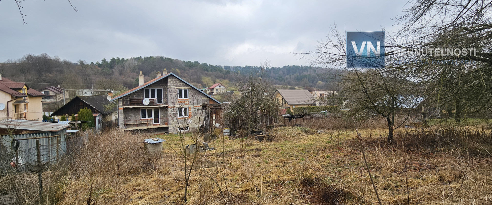 Väčší rodinný dom s pozemkom 2139 m2, Lopúchov