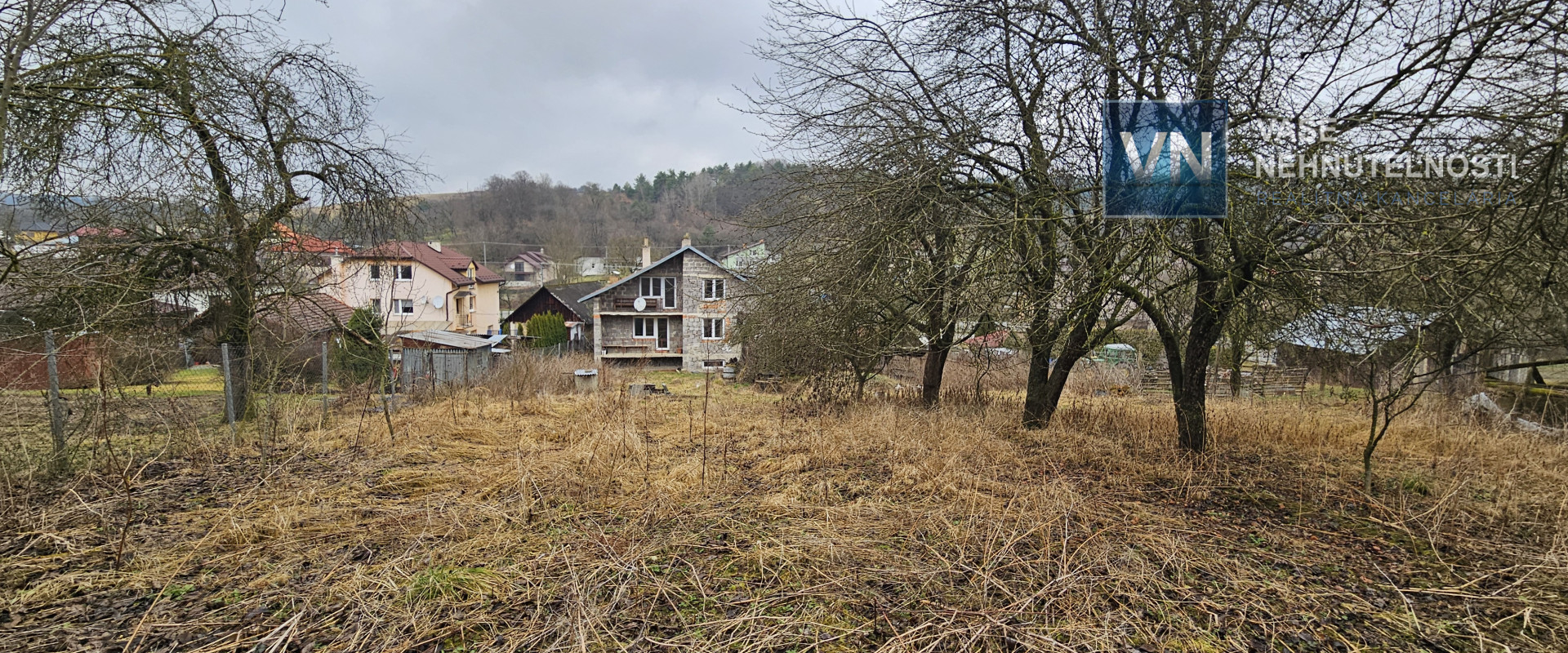 Väčší rodinný dom s pozemkom 2139 m2, Lopúchov