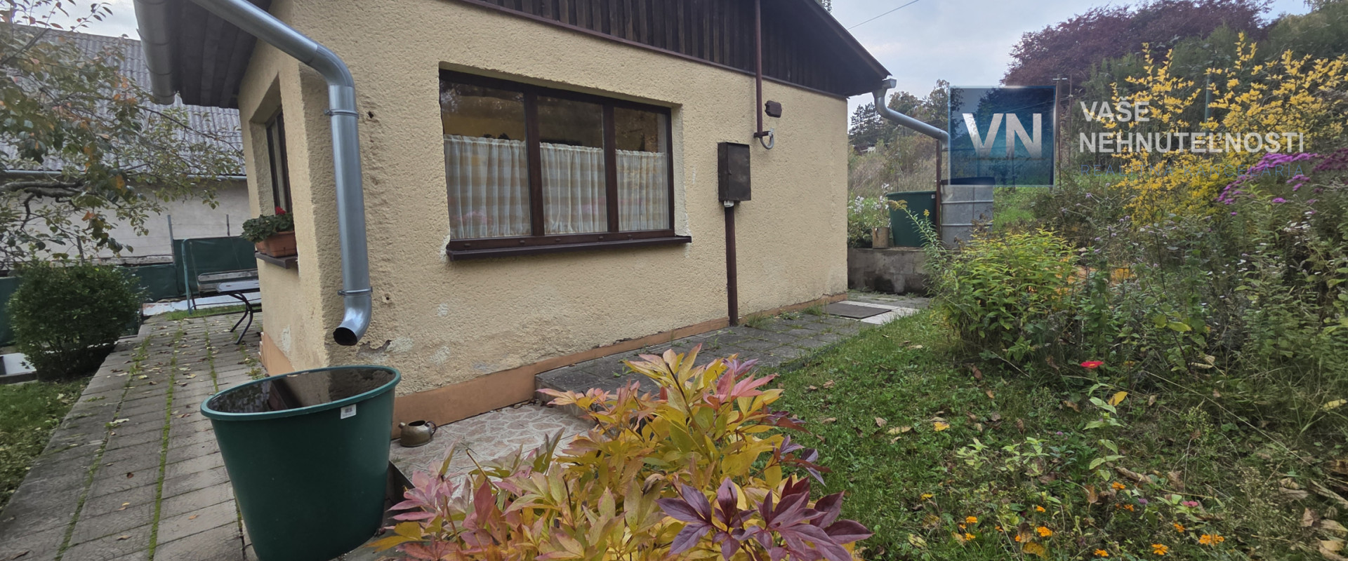 Chata na predaj, Bankov