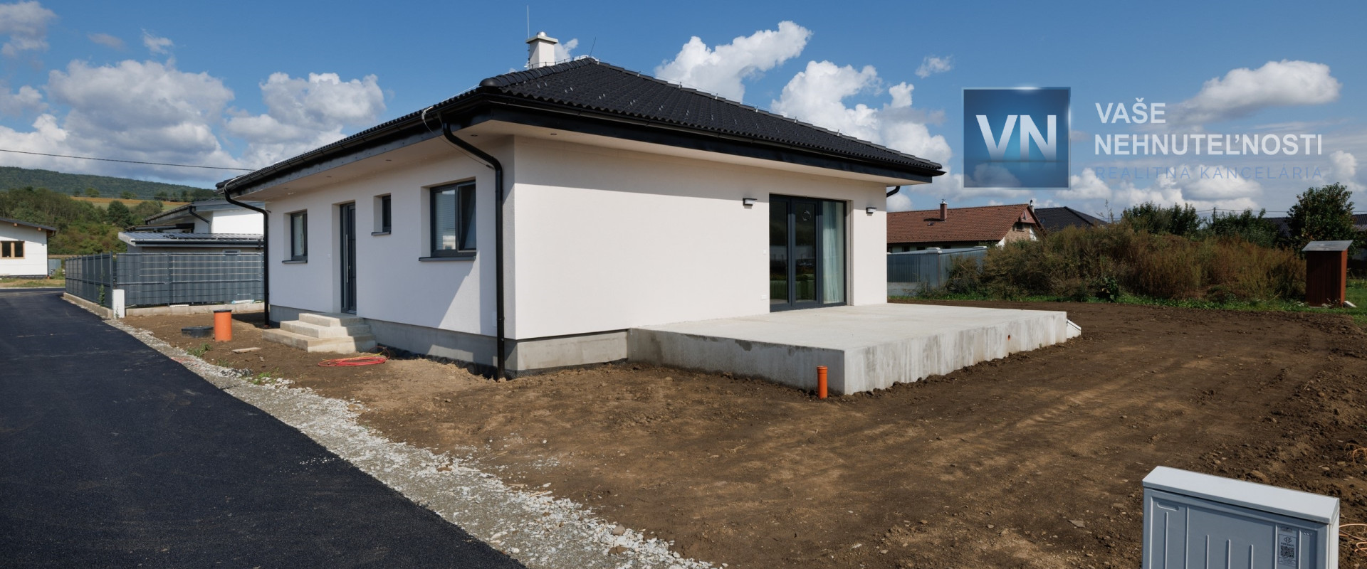 Na predaj:  Rodinný dom v štádiu hrubej stavby v top lokalite – Veľký Šariš – Kanaš