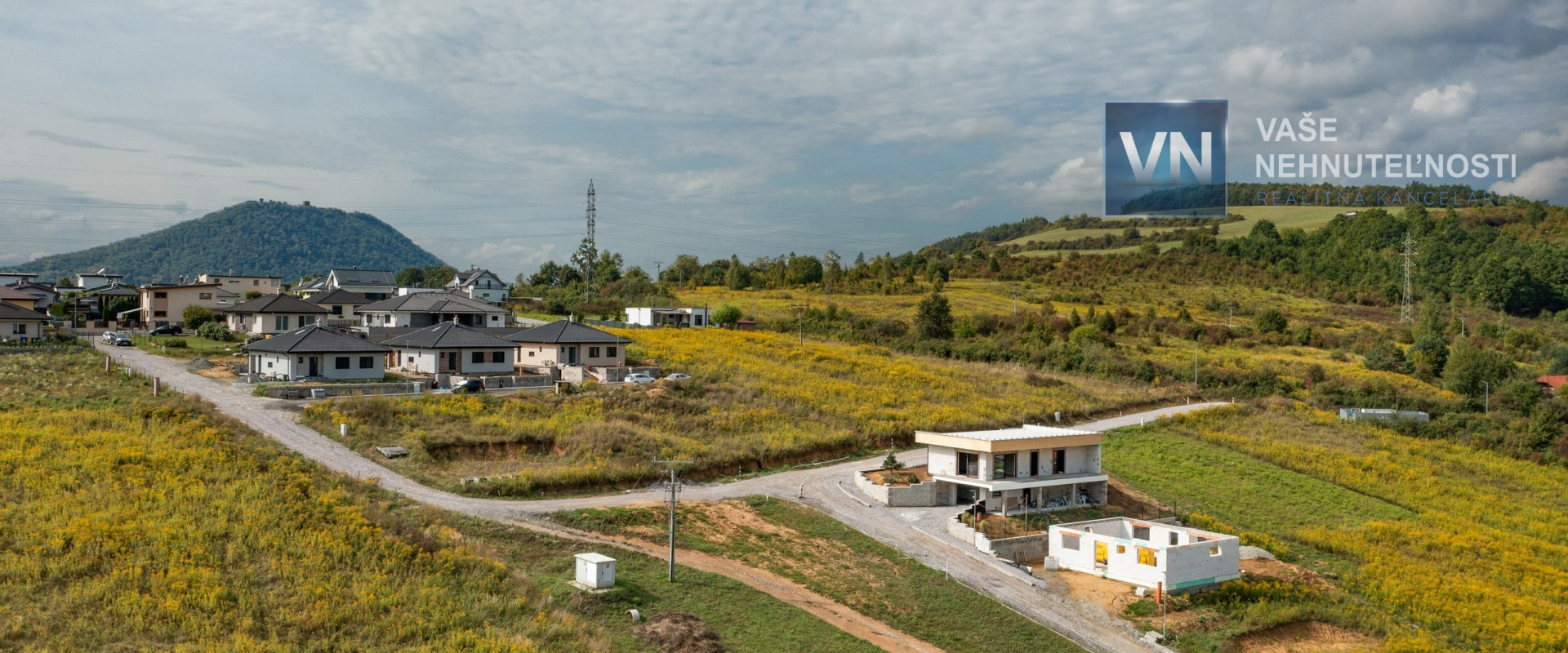 Na predaj:  Rodinný dom v štádiu hrubej stavby v top lokalite – Veľký Šariš – Kanaš
