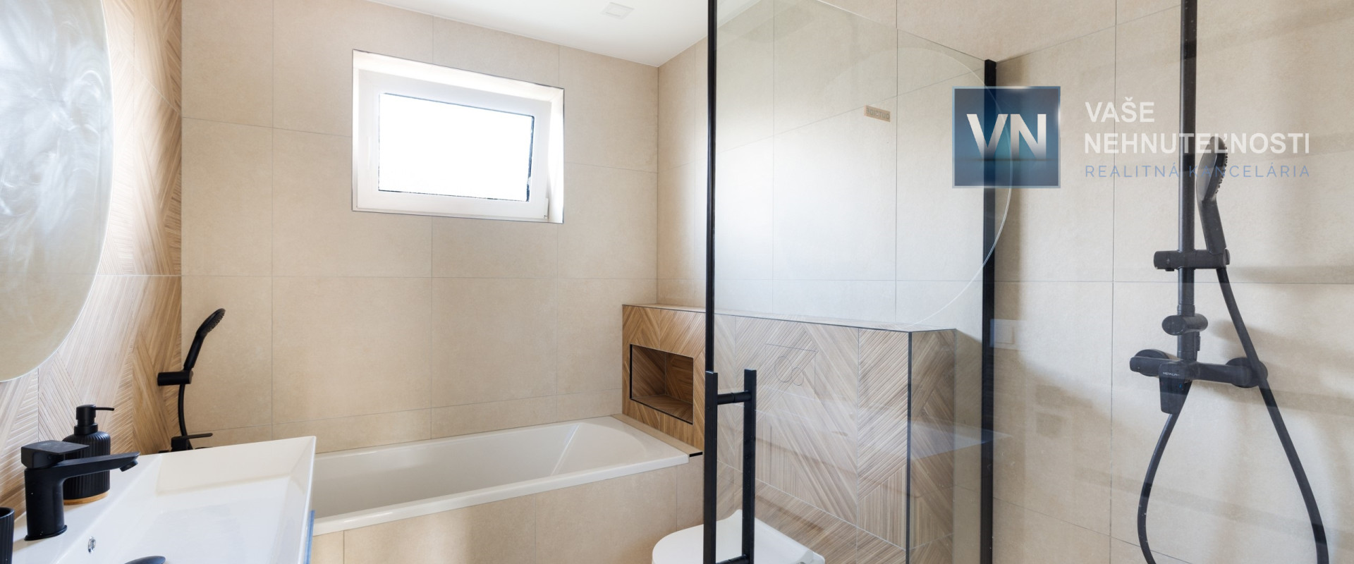 Na predaj:  Rodinný dom v štádiu hrubej stavby v top lokalite – Veľký Šariš – Kanaš