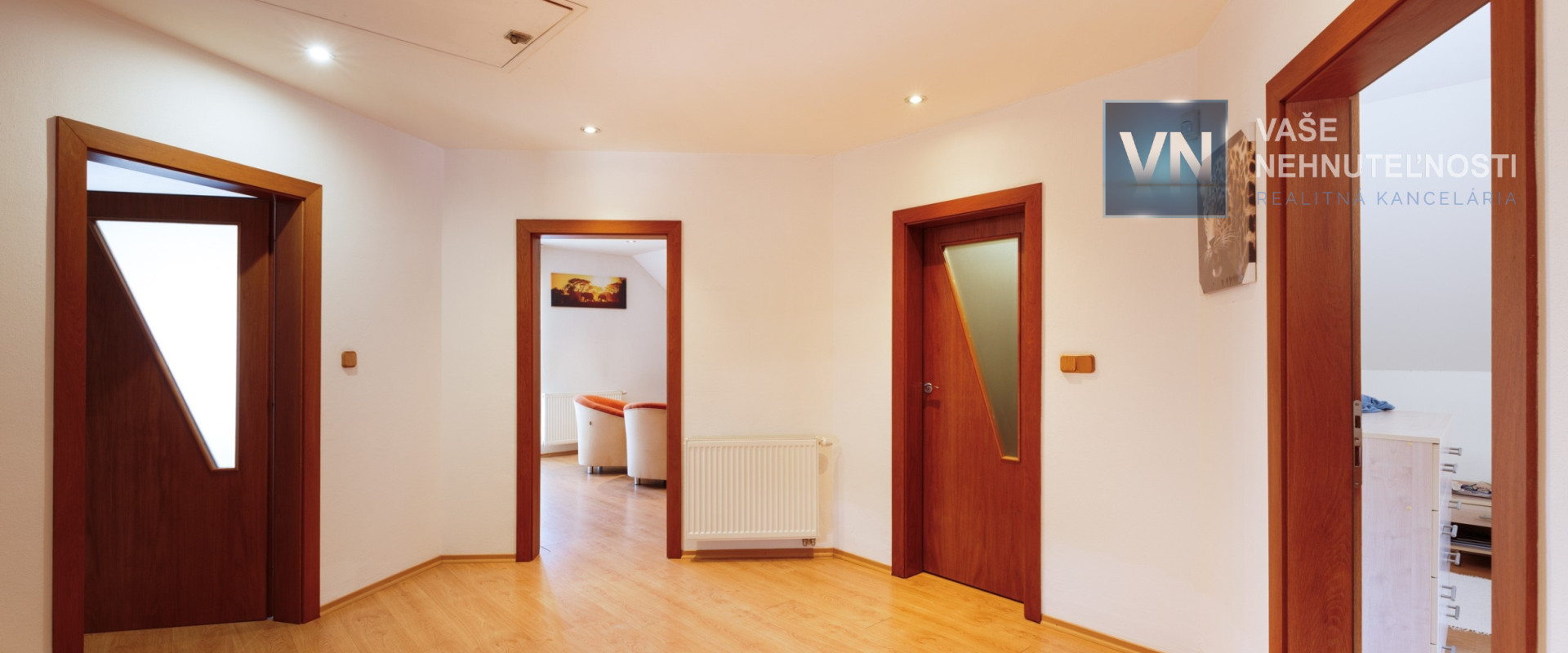 Na predaj rodinný dom s garážou a bazénom, Prešov