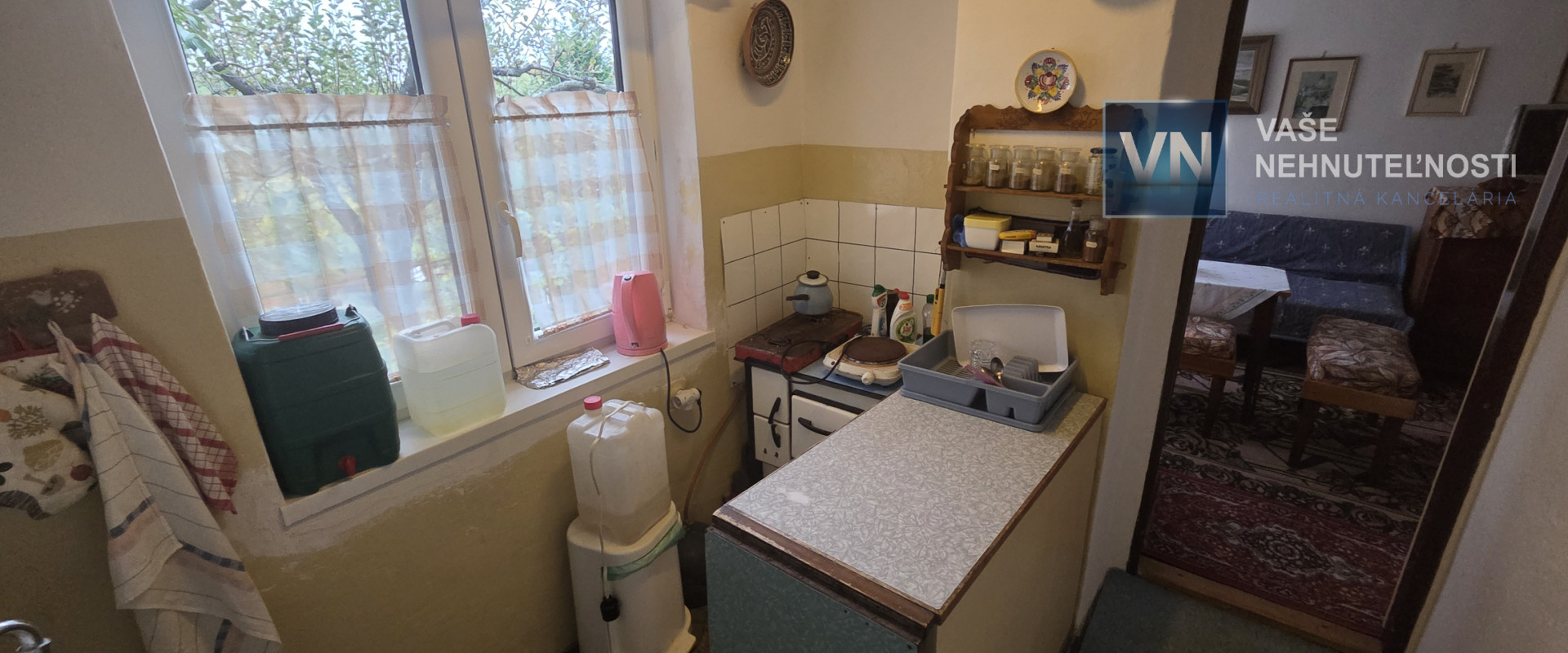 Chata na predaj, Bankov