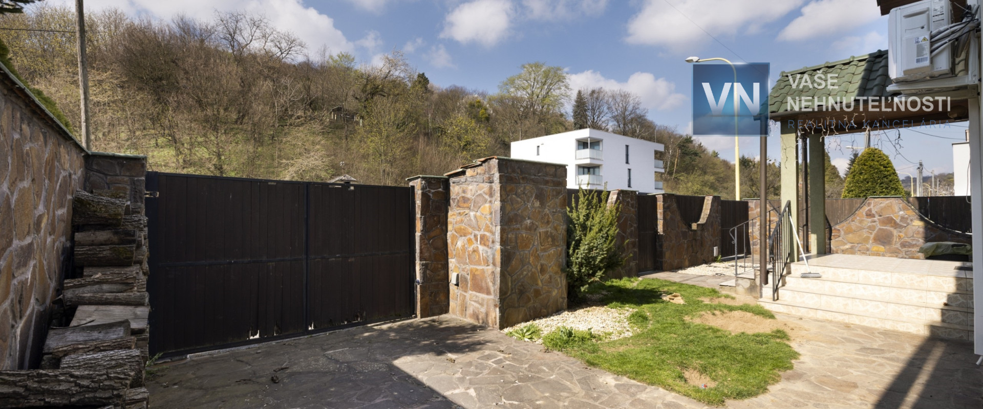 Prešov – dom v TOP lokalite s bazénom a maximálnym súkromím