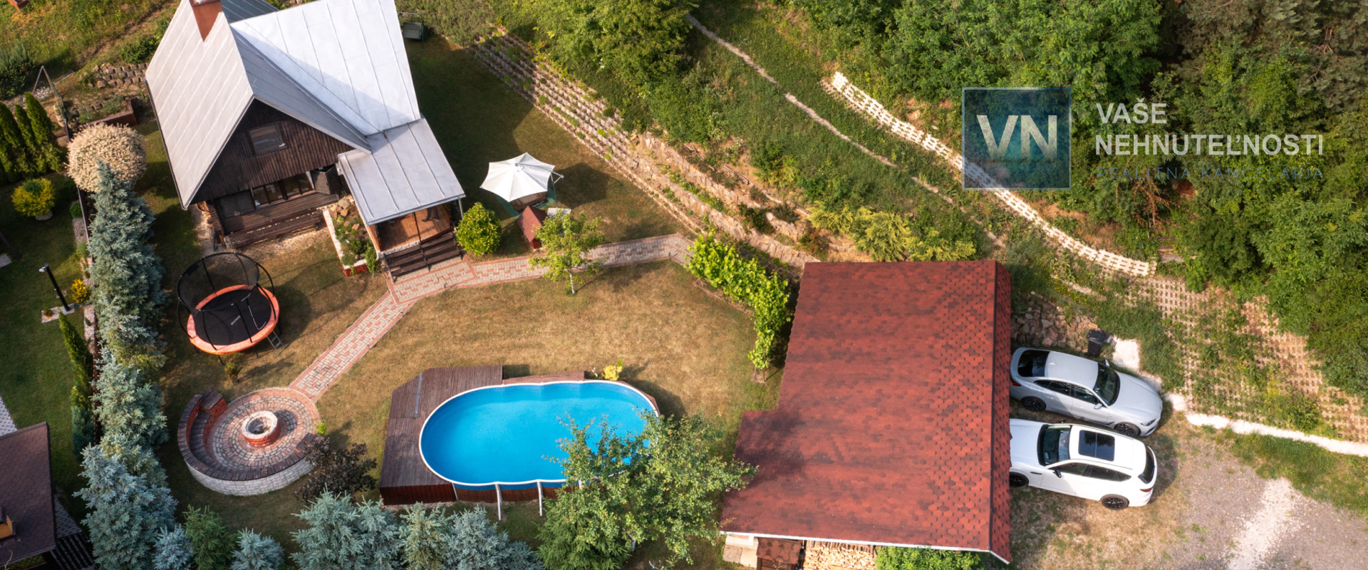 ŠTÝLOVÁ DREVENÁ CHATA S BAZÉNOM | DOMAŠA – NOVÁ KELČA