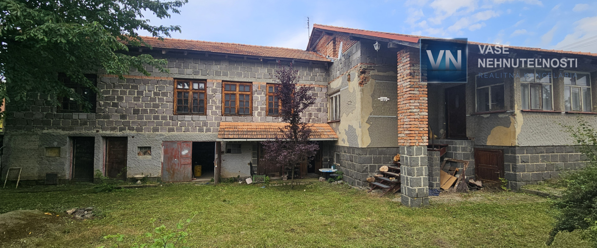 Priestor, súkromie a veľká záhrada – rodinný dom vo Vyšnej Šebastovej