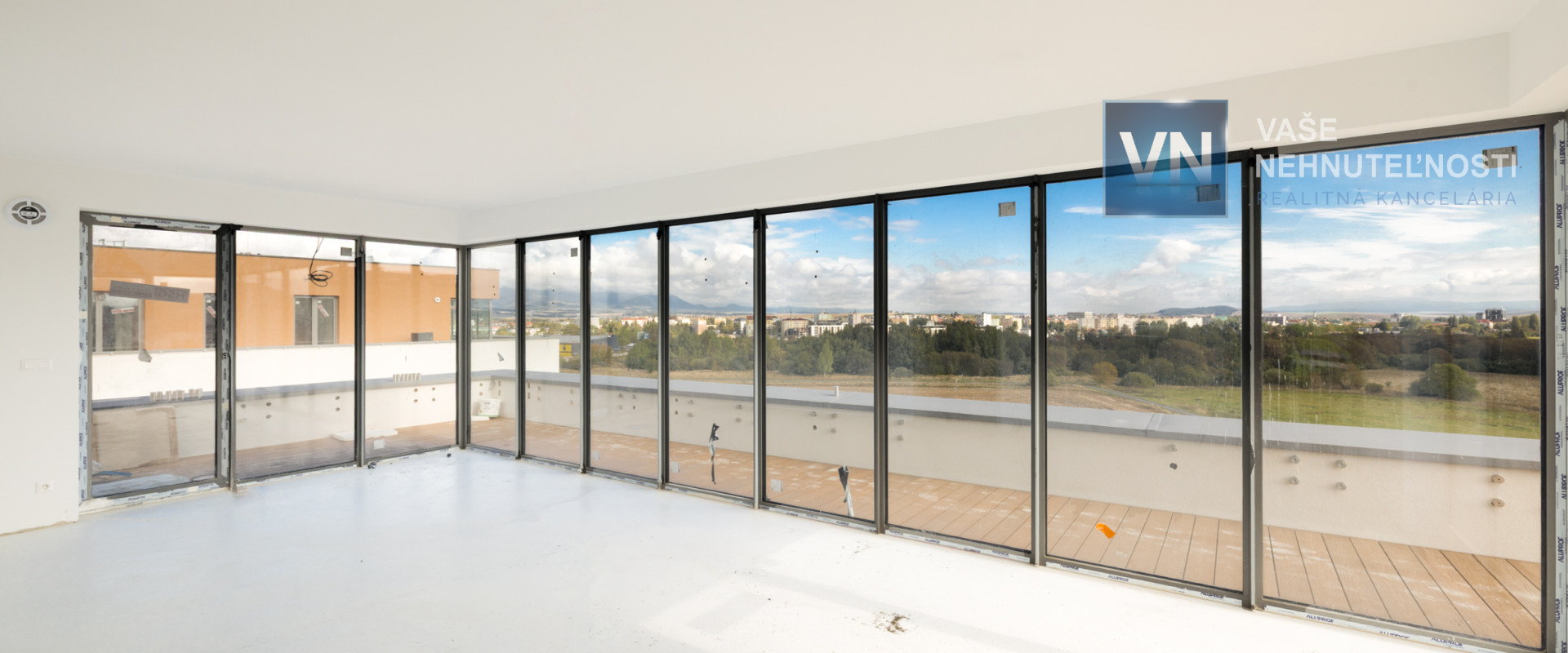 POSLEDNÝ PENTHOUSE |POPRAD | CELÉ POSCHODIE | 499 990 €