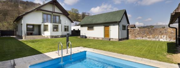 Prešov – dom v TOP lokalite s bazénom a maximálnym súkromím