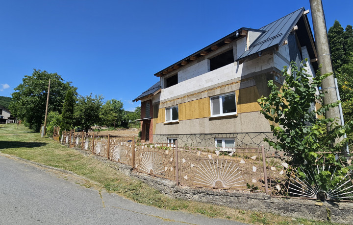 Rodinný dom, dvojgeneračný, pozemok 963 m2, Šariššske Lužianky
